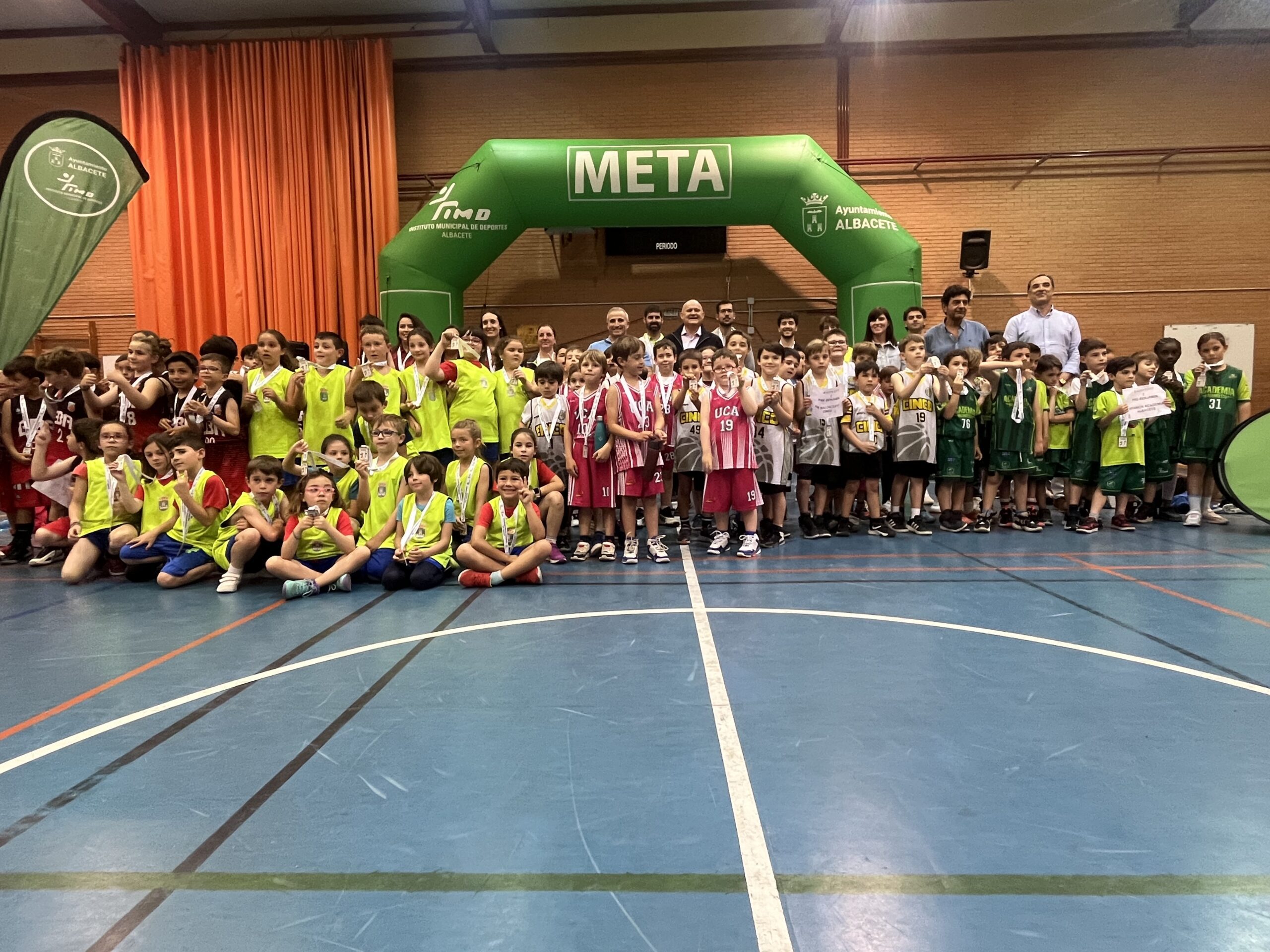 Juegos Deportivos Municipales de baloncesto y fútbol
