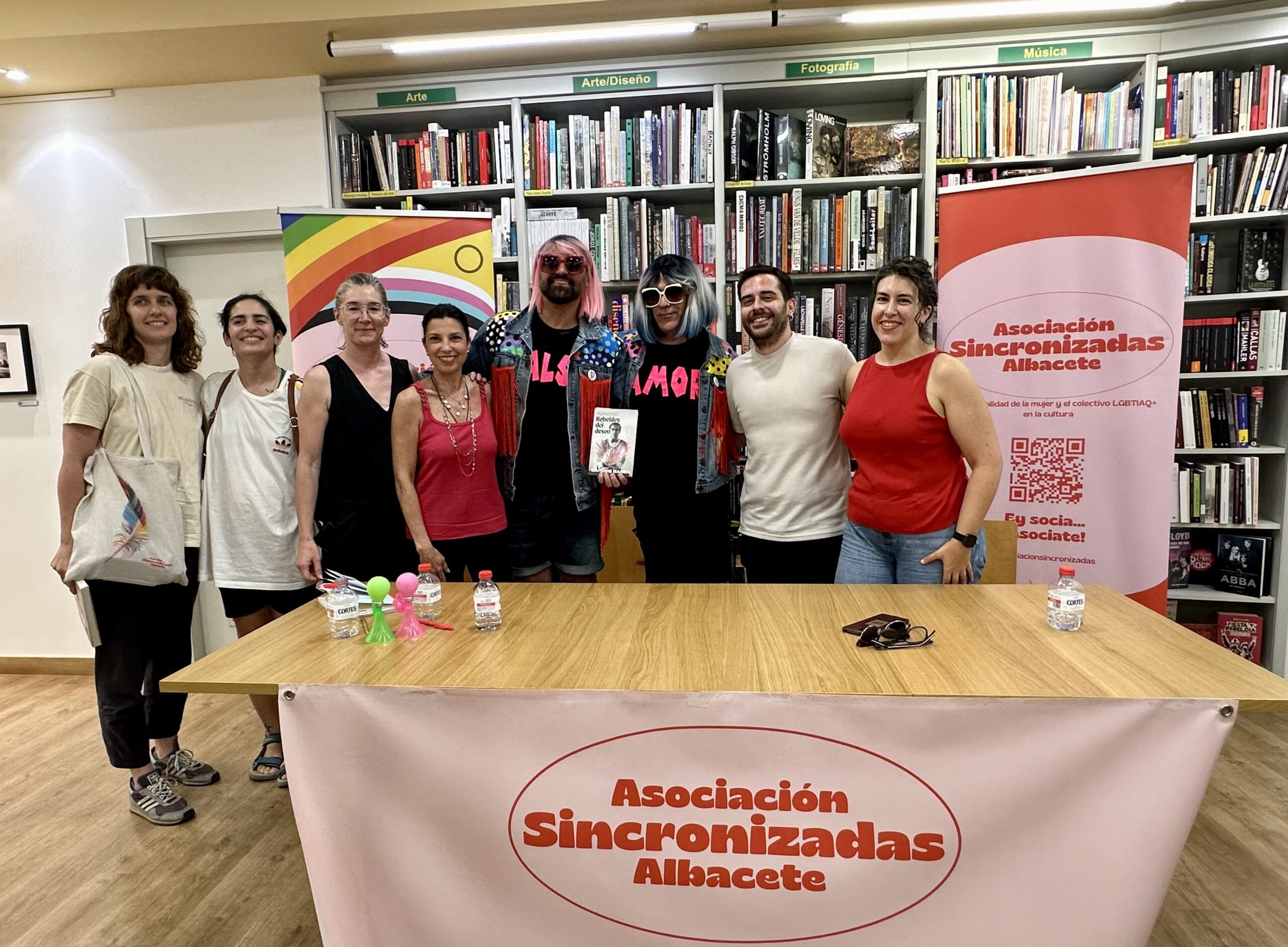 presentación de ‘Rebeldes del Deseo’ sincronizadas
