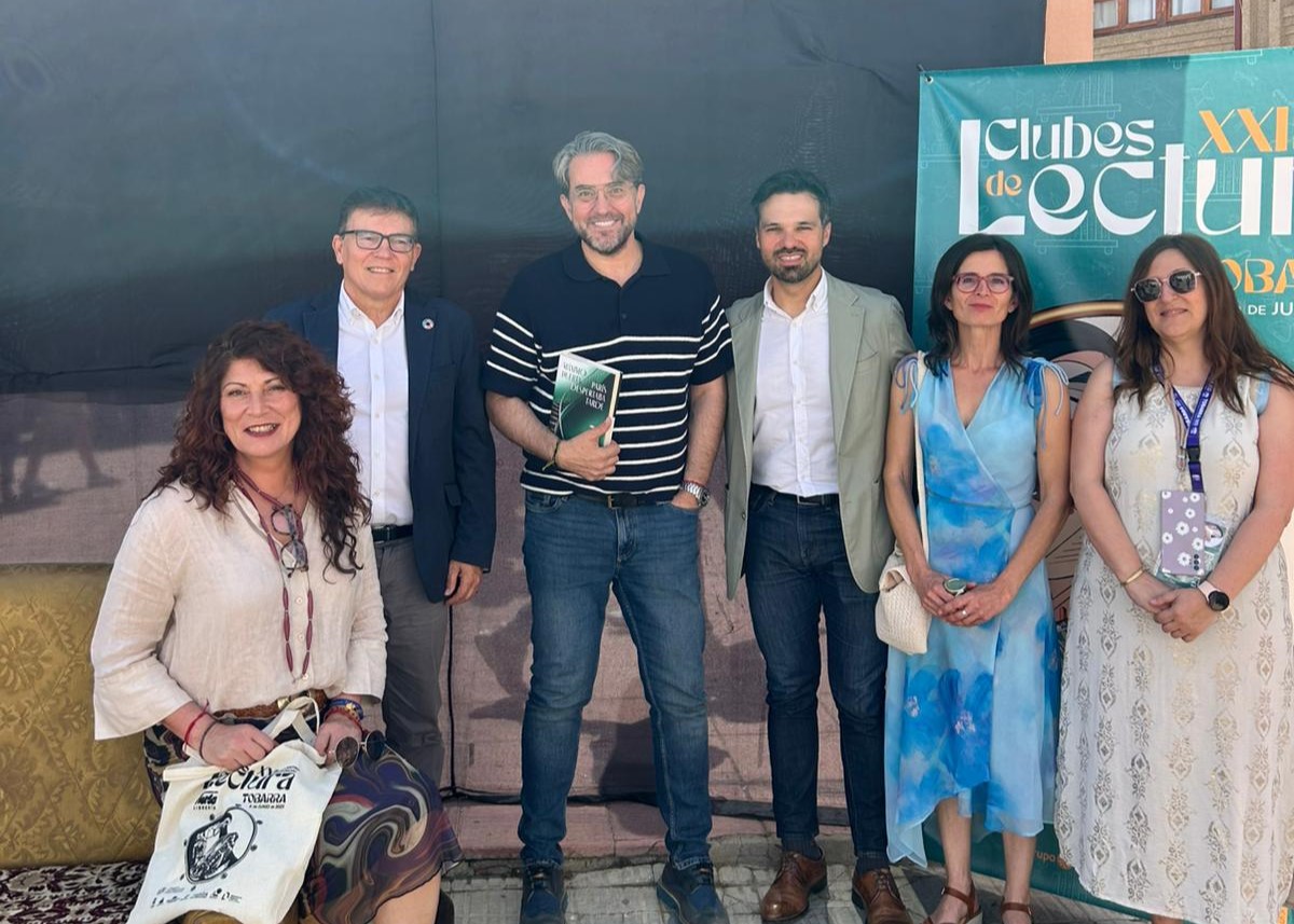 Clubes de Lectura con la presencia de Maxim Huerta