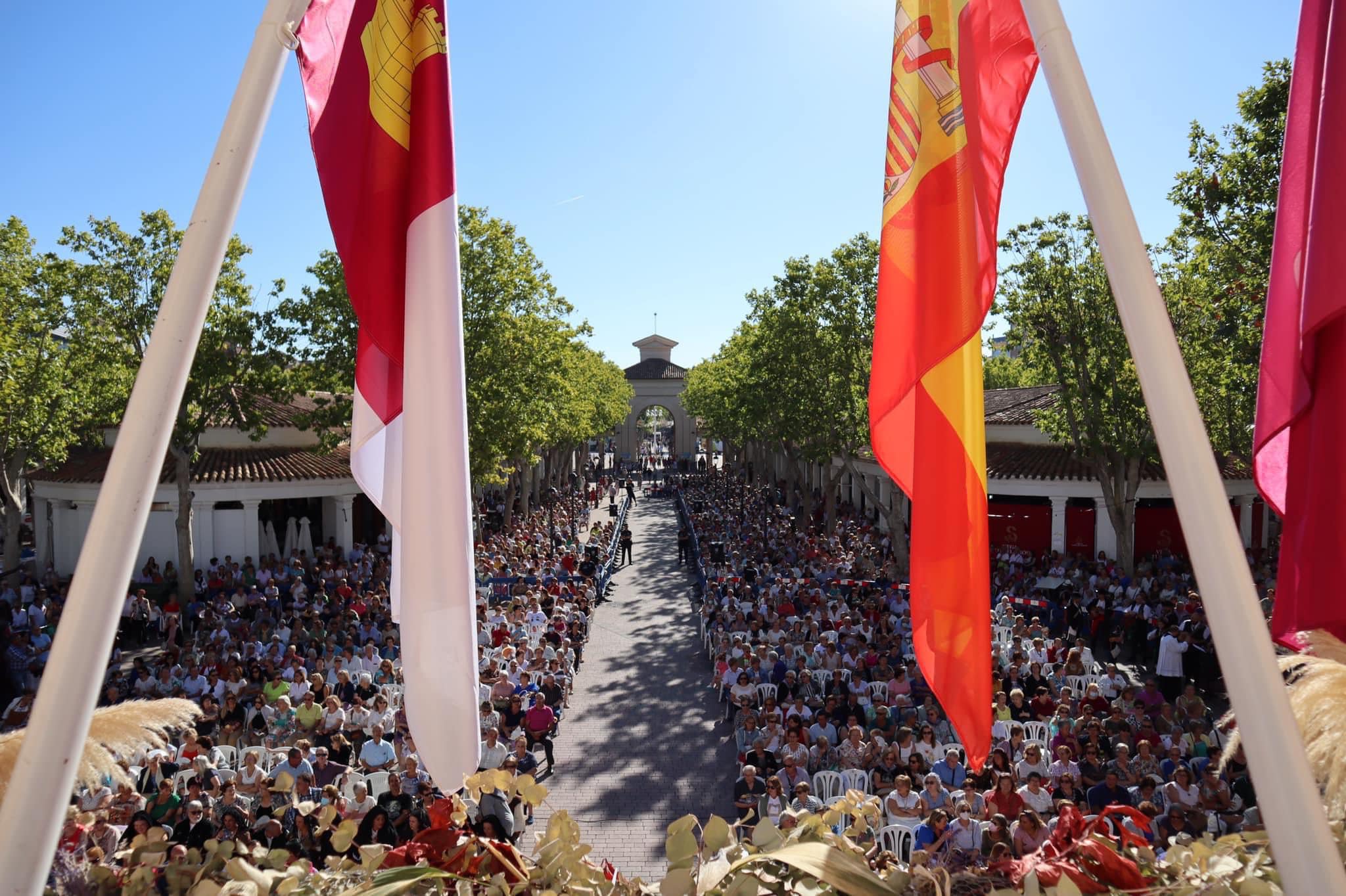 capilla virgen en feria