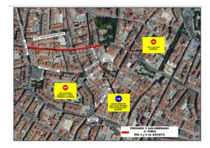 Comienzan los trabajos de asfaltado en varias calles de la ciudad 27 de julio de 2025. Mañana lunes 28 de julio comienzan nuevos trabajos del plan de asfaltado municipal que buscan mejorar el estado de diversas vías urbanas. Actuaciones previstas en la calle Feria Según informa el concejal de Urbanismo, Julián Garijo, entre los días 28, 29 y 30 de julio se llevarán a cabo actuaciones de saneado en la calle Feria (hasta el cruce con la calle Baños), con el objetivo de reparar hundimientos y deterioros localizados cerca de los imbornales, causados por canalizaciones antiguas. Intervenciones en agosto en San Julián y entorno del Carlos Belmonte El lunes 4 de agosto se fresarán las calles San Julián y Feria, además de la calle Alcalde Virgilio Martínez Gutiérrez junto al Carlos Belmonte, que pasará a ser una calle de rasante única. Ese mismo día se asfaltará Alcalde Virgilio Martínez Gutiérrez, y el martes 5 de agosto se completarán las labores de asfaltado en las calles San Julián y Feria. Cortes de tráfico y planificación Las calles afectadas por estas obras se cerrarán al tráfico entre las 7:30 y las 22:00 horas en las fechas indicadas. El concejal ha explicado que estas intervenciones se planifican antes del inicio de las fiestas de septiembre para no interferir en la actividad ferial, y forman parte del plan integral de mejora de vías urbanas que abarca diferentes barrios de la ciudad.