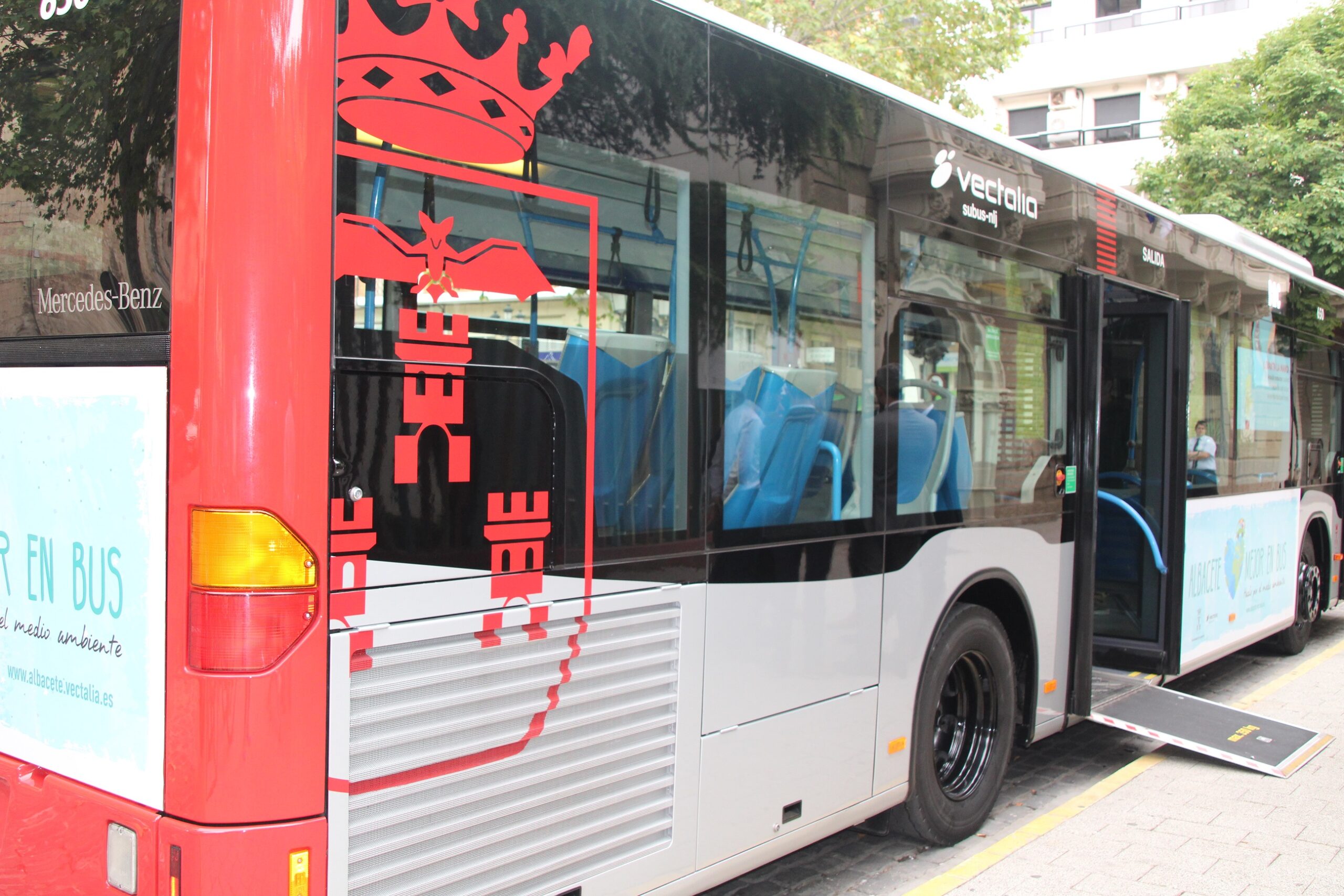 Foto archivo autobús urbano