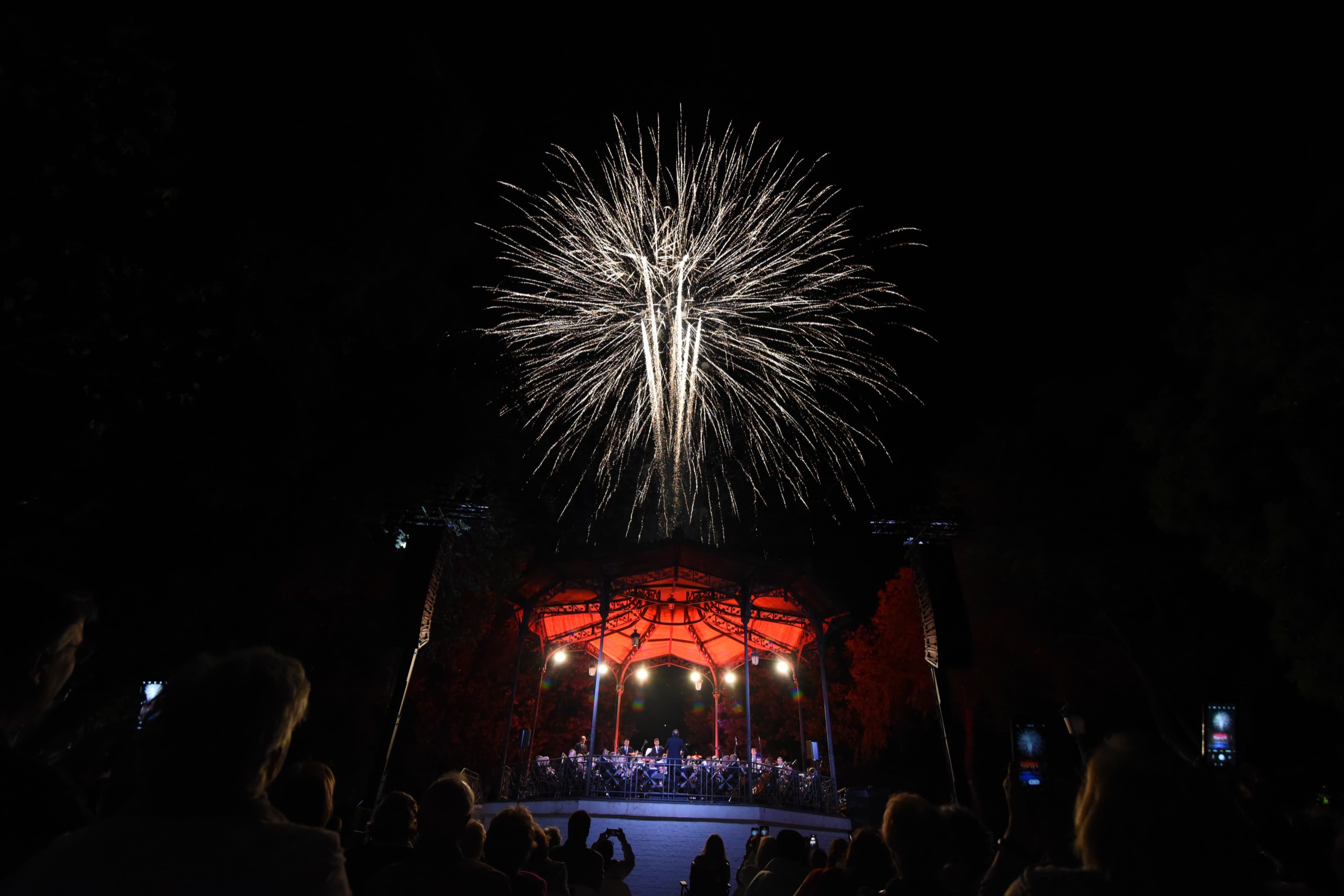 Foto archivo piromusical feria 2024 (2)