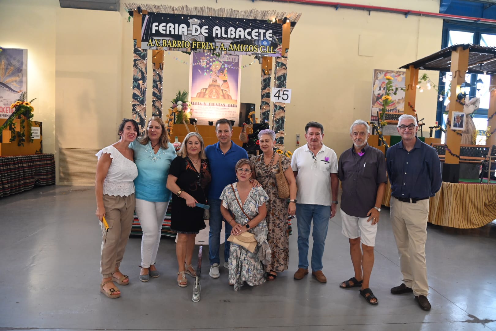 Foto.Visita carrozas Cabalgata Feria 2025 (3)