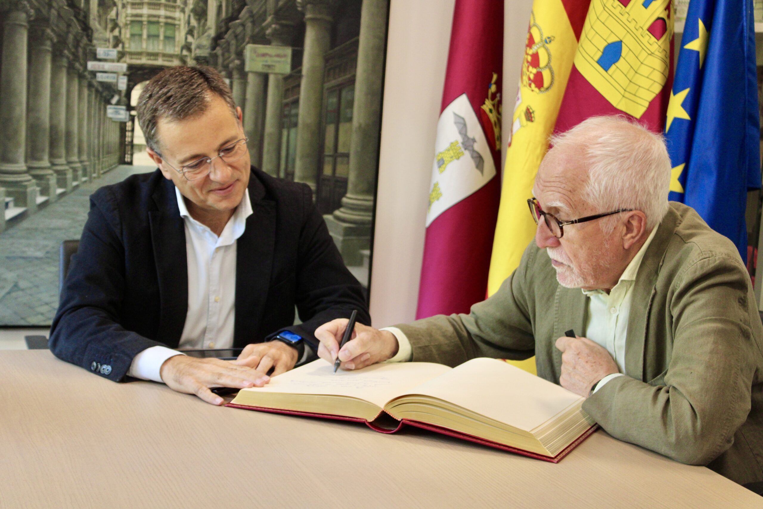 Premio Cervantes Luis Mateo Díez