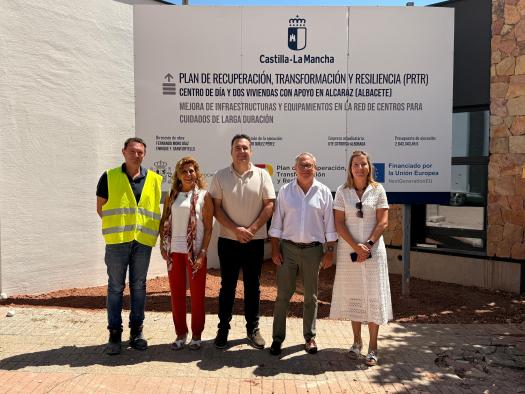 construcción de un centro de día y dos viviendas en alcaraz