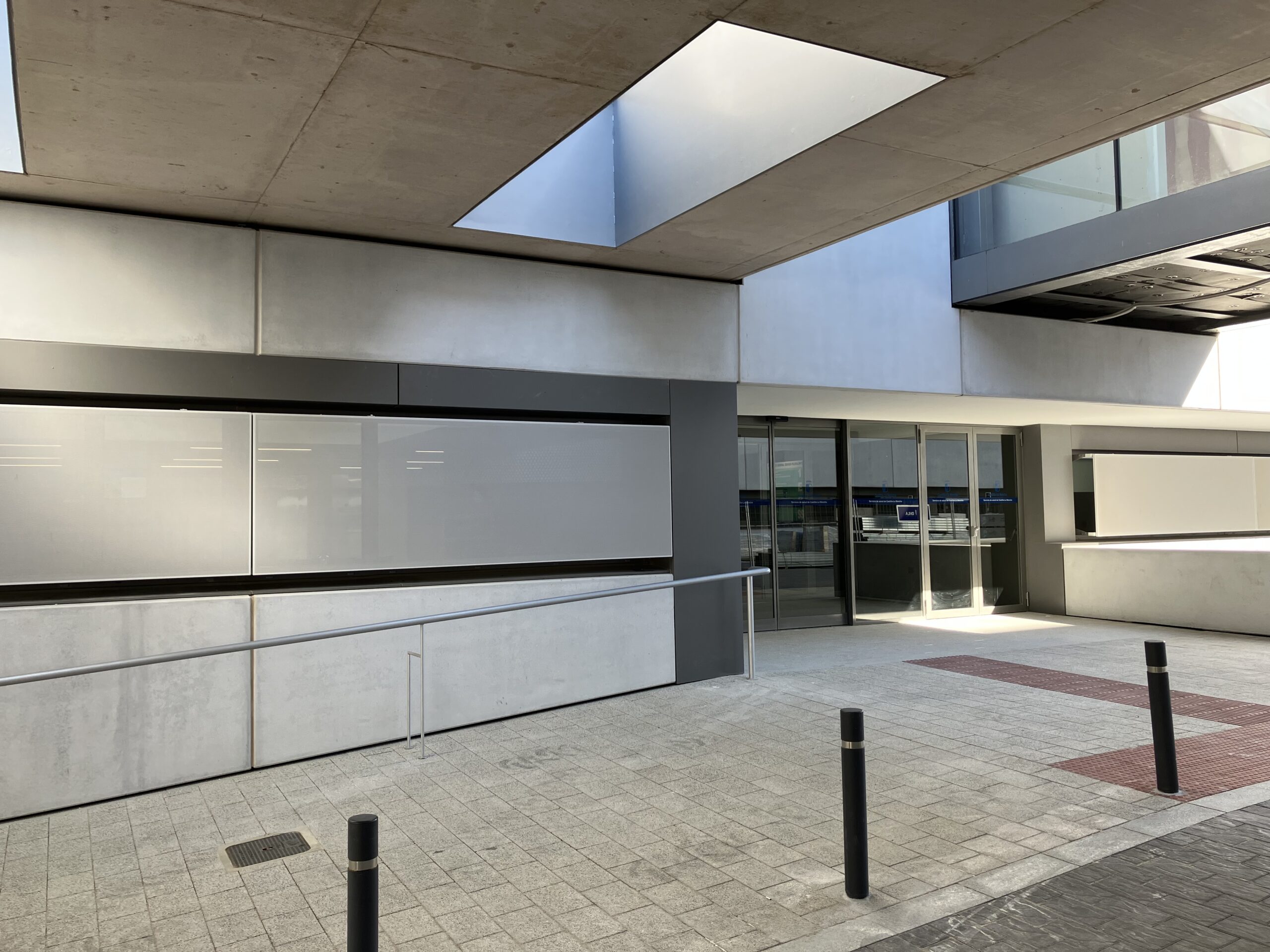 entrada_edificio_polivalente hospital albacete