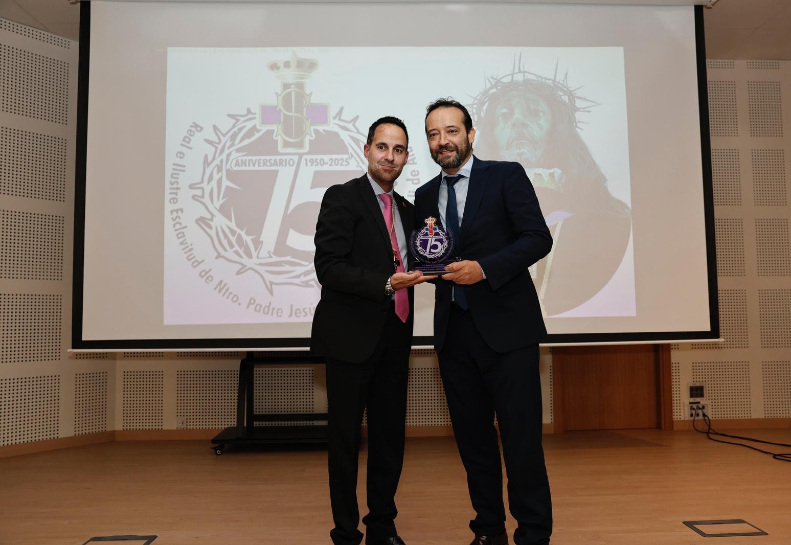 Foto.Acto 75 aniversario Esclavitud Jesús de Medinaceli (3)