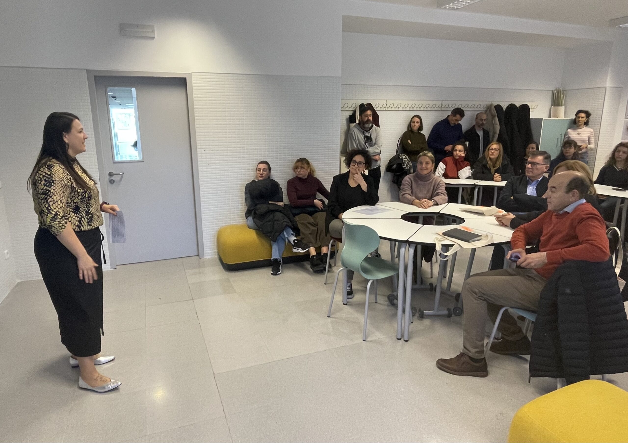 Aula de Emprendimiento de la Escuela de Arte