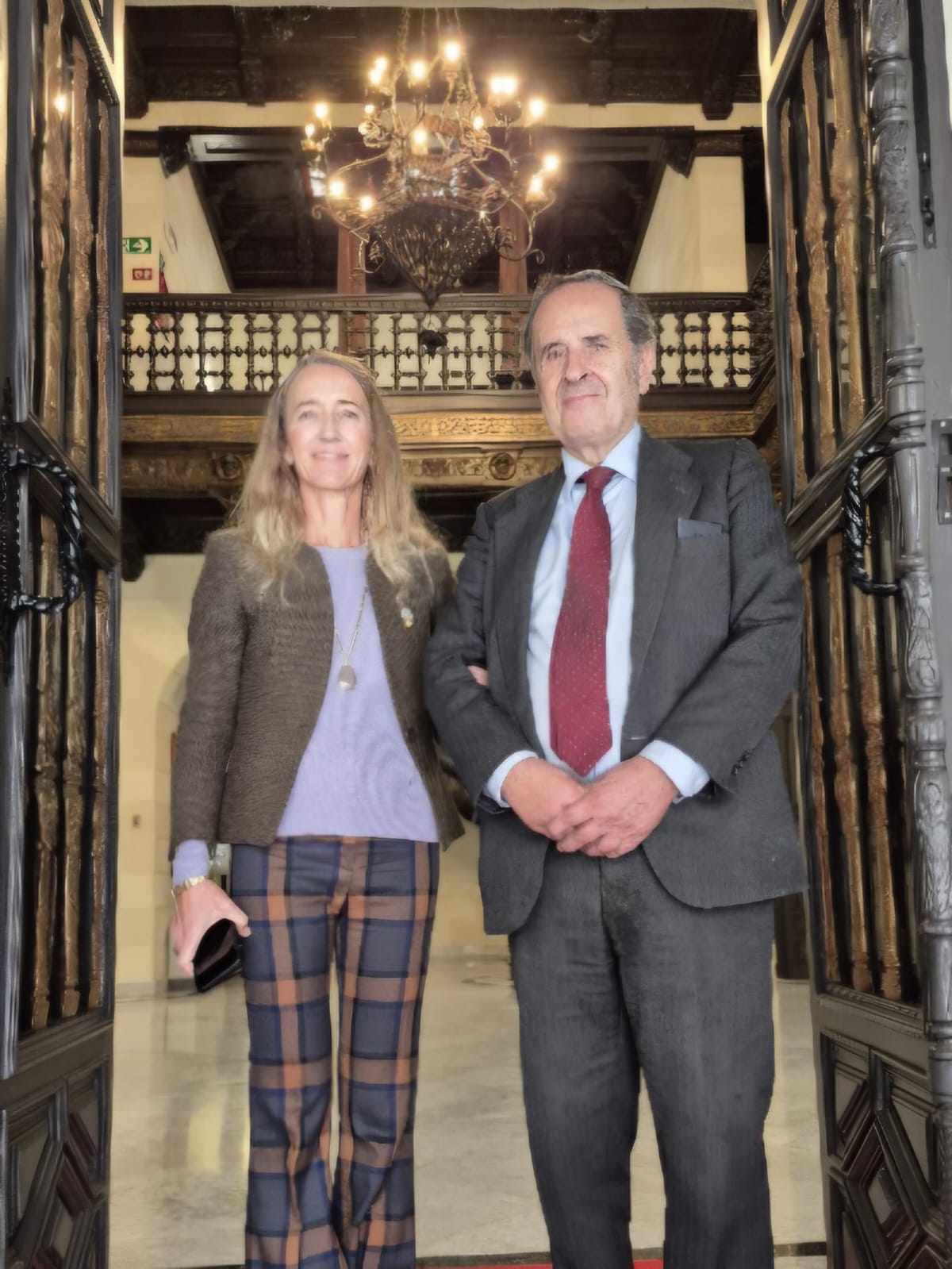 Visita descendientes al Chalé Fontecha II