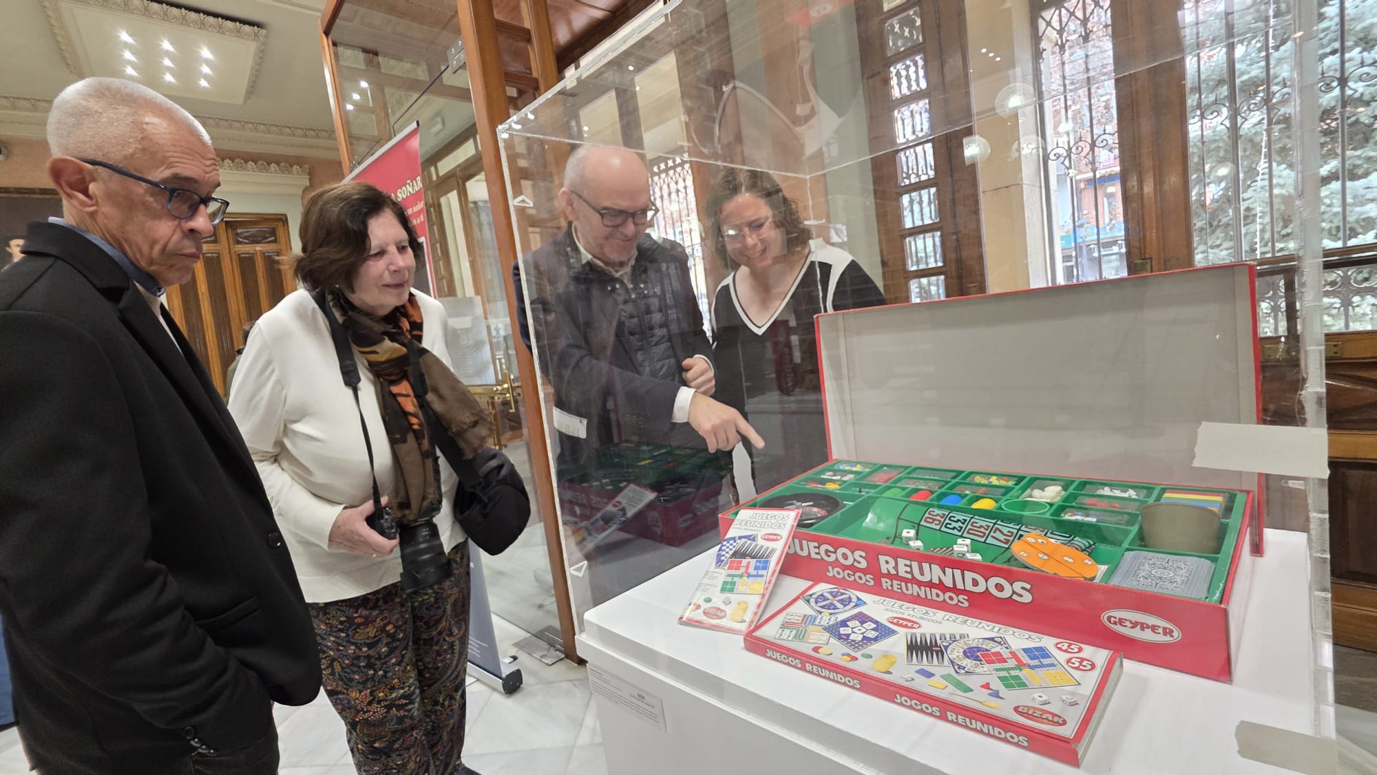 Exposicion de juguetes Clasicos para Soñar en el hall de Dipualba I