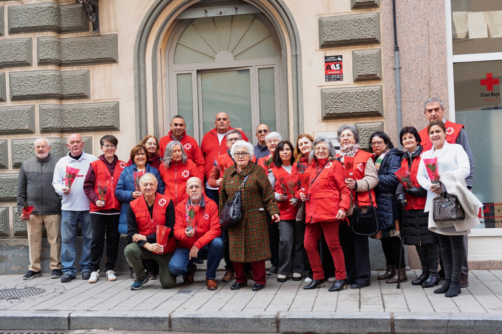 FOTO VOLUNTARIADO cruz roja