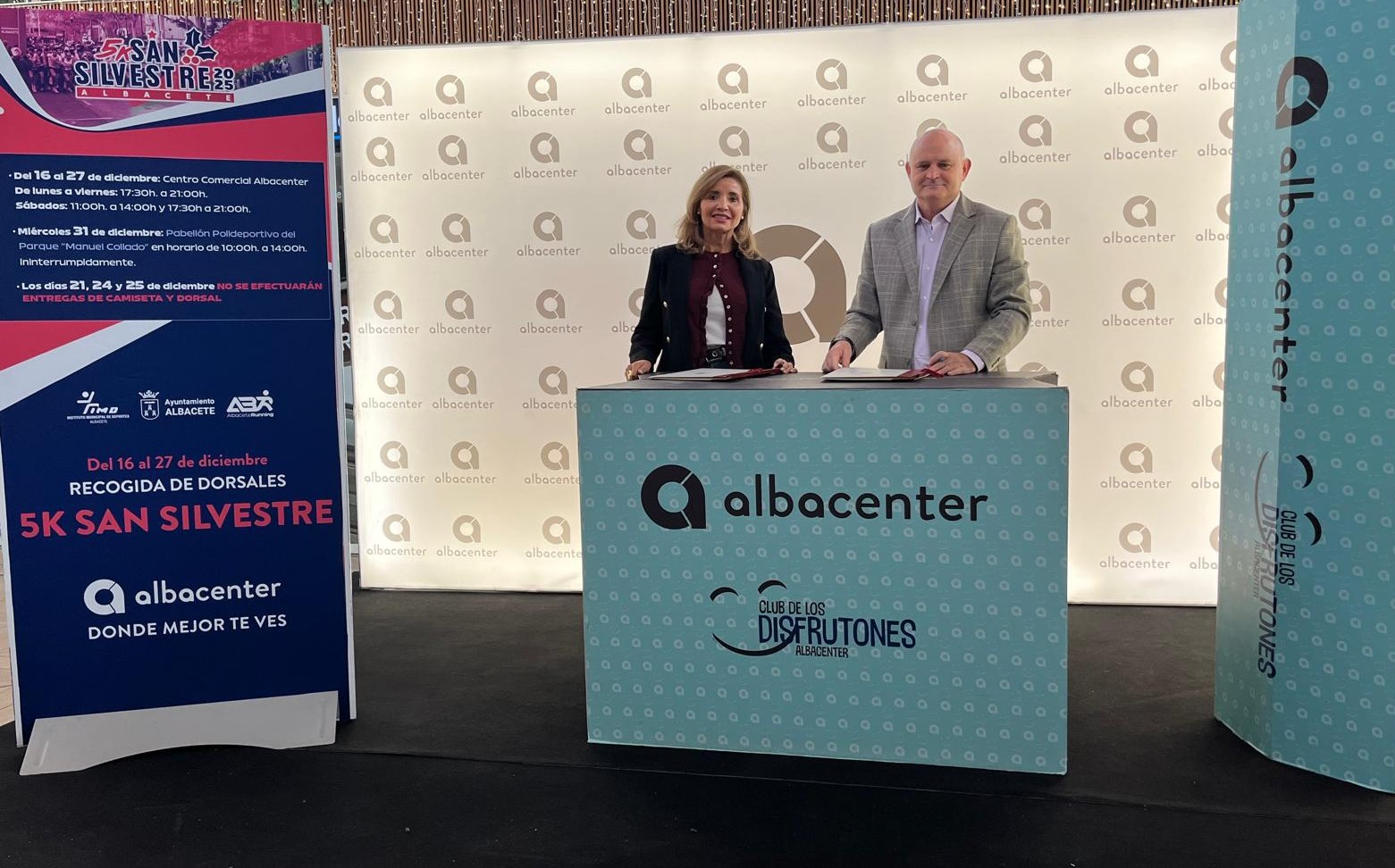 Foto.Firma convenio con Albacenter San Silvestre 2025 (1)