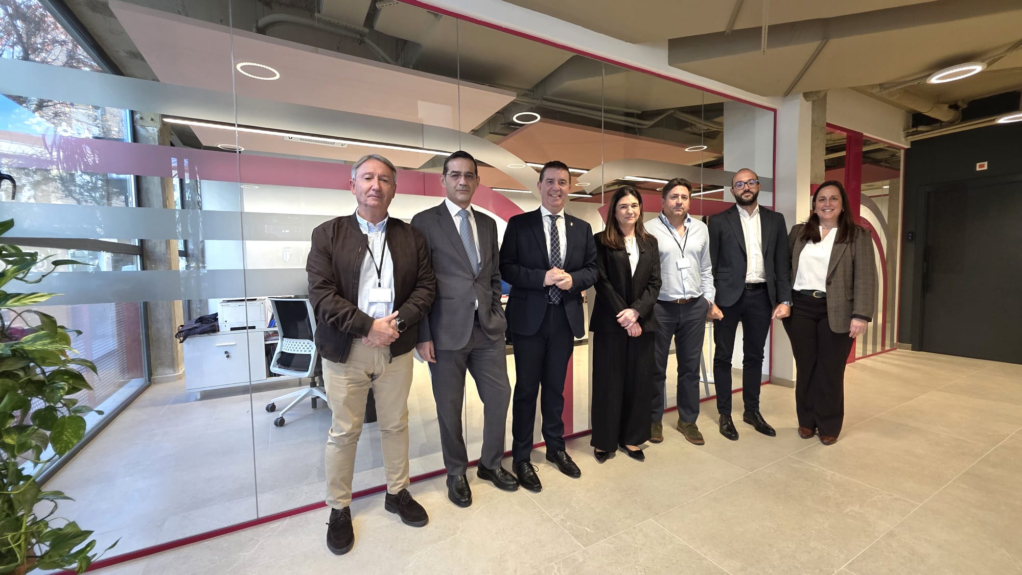 Foto de grupo visita remodelación Gestalba I