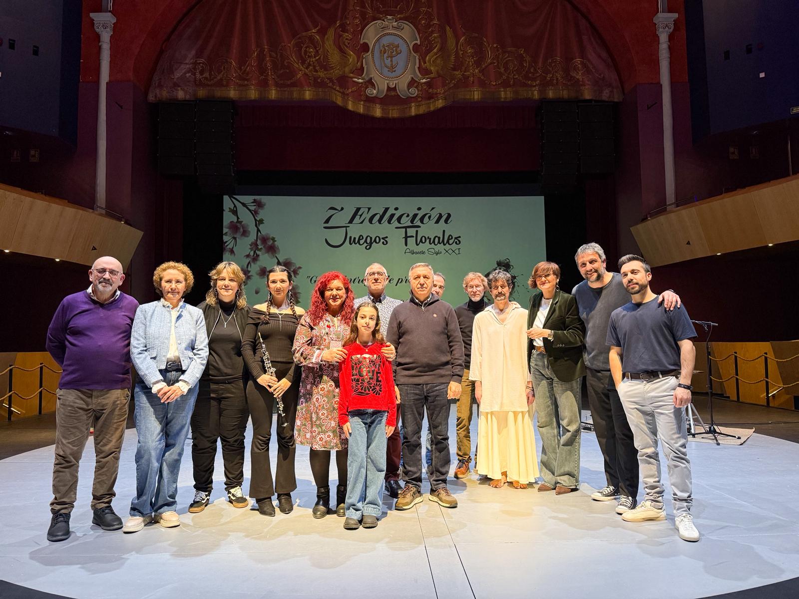 Foto.Entrega premios VII 'Juegos florales' (1)