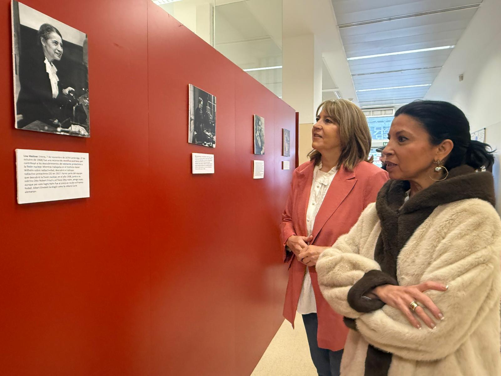 Foto.Acto Día de la Mujer en Los Llanos del Águila (1)