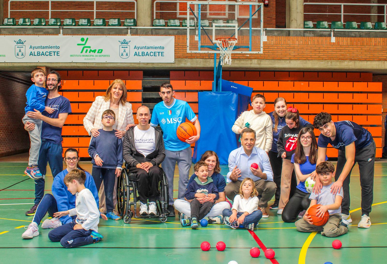 Foto.Visita Escuela Semana Santa (4)