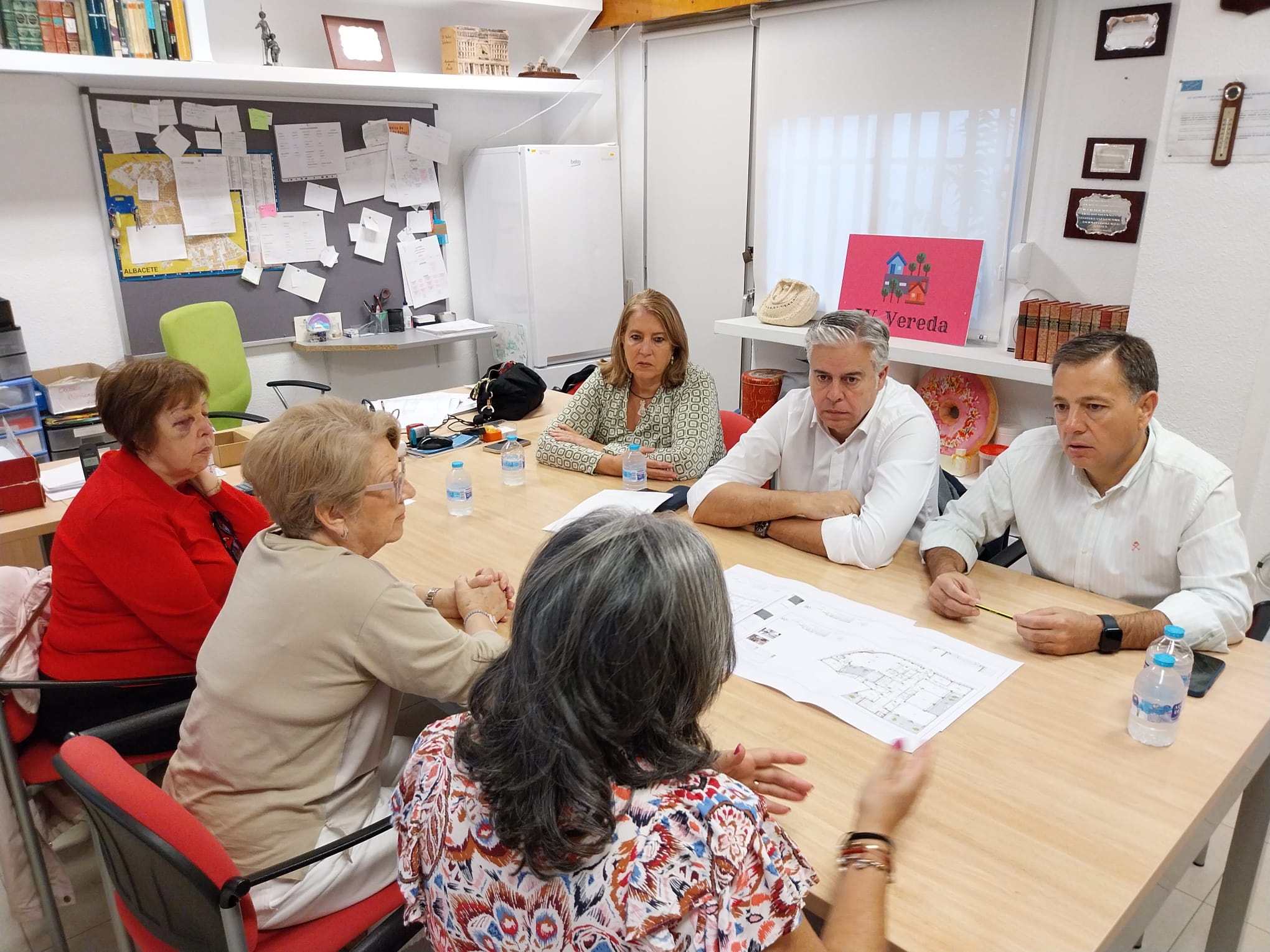 Fotos reunión con alcalde 3 octubre 2025 (5)