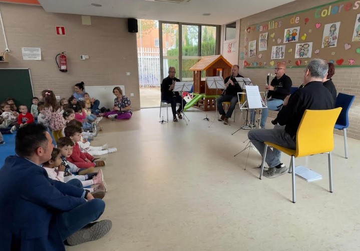 Foto.Concierto BSMA en Escuela Infantil Paseo de la Cuba