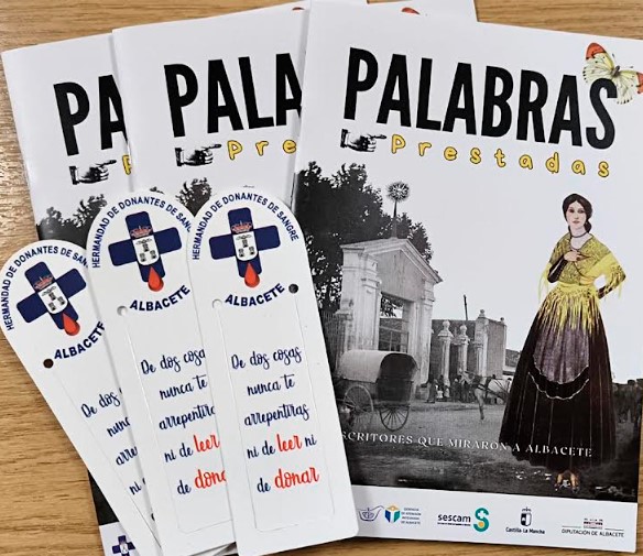 foto libro y marca paginas