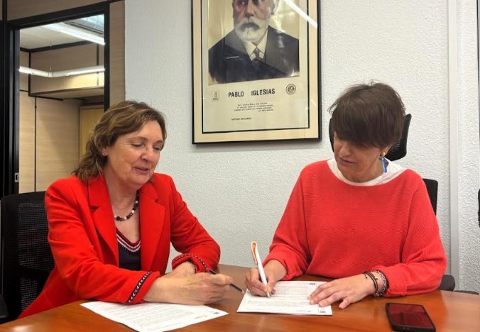 concejalas socialistas Ana Albaladejo y María José López