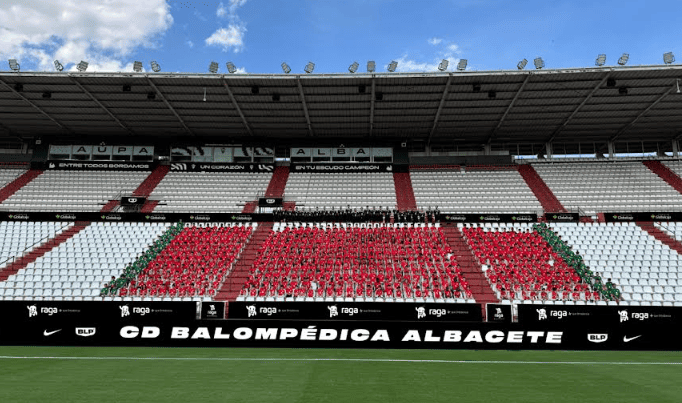 Jugadores del Juvenil A de la Balompédica Albacete celebrando el ascenso a Liga Nacional