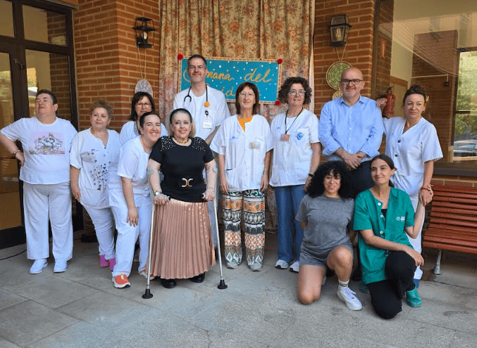 Residentes de San Vicente de Paúl participando en actividades durante la Semana del Residente
