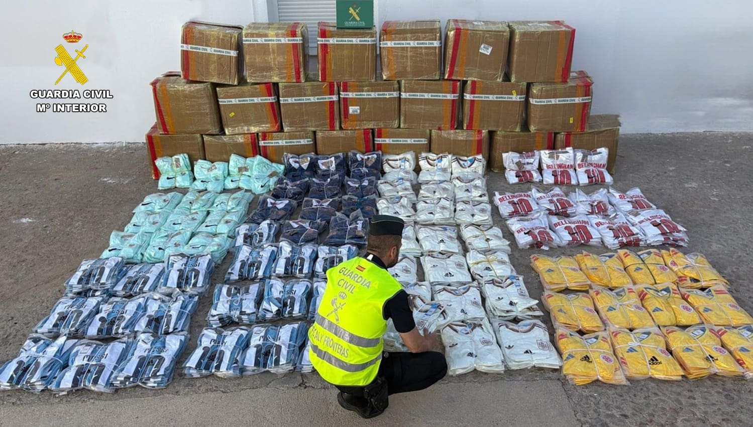 Camisetas de fútbol falsificadas intervenidas por la Guardia Civil de Albacete
