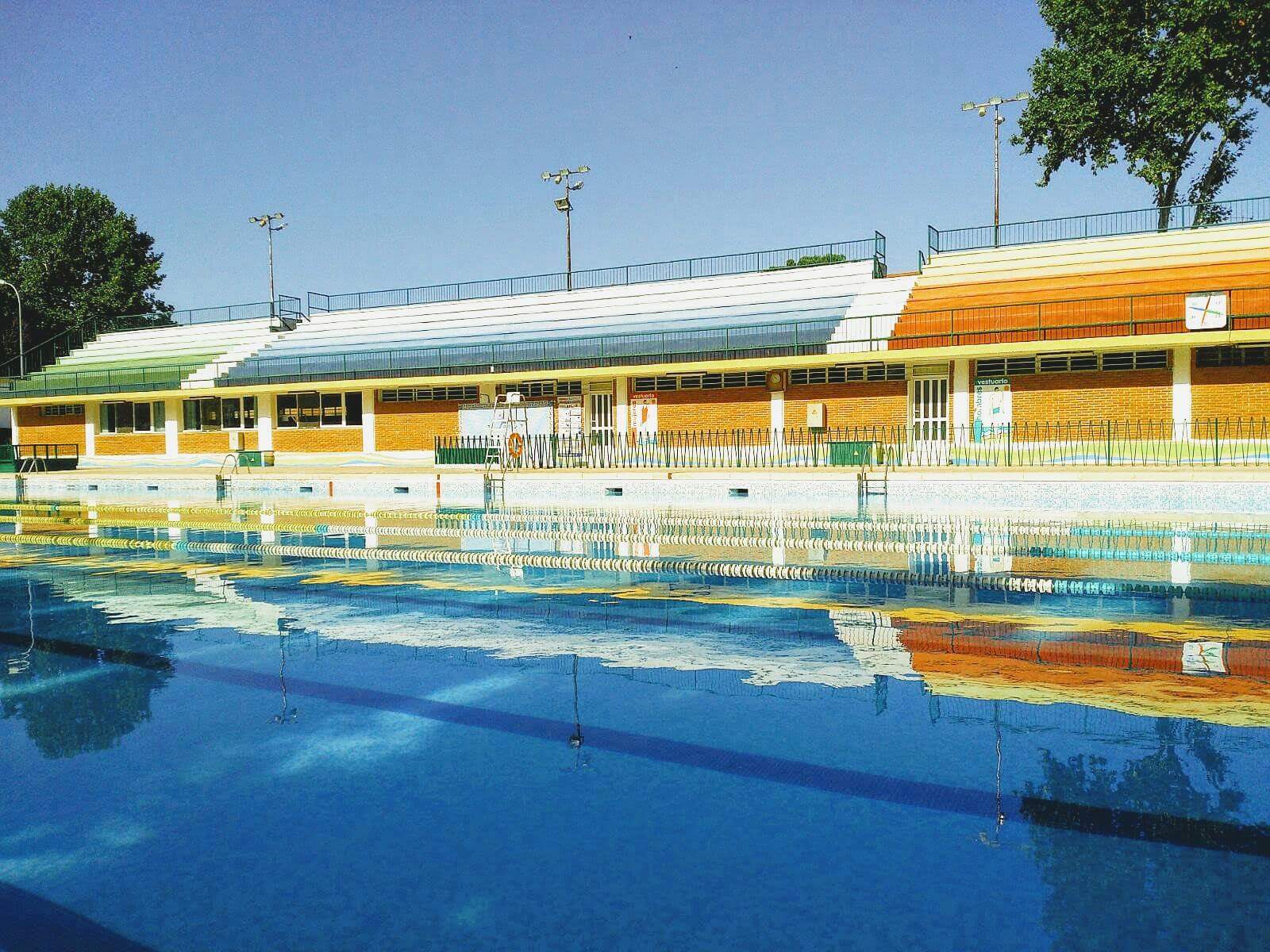 Piscina municipal de Albacete durante una ola de calor