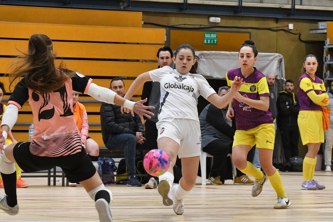 Irene Quintanilla con la camiseta del Globalcaja Albacete Fútbol Sala