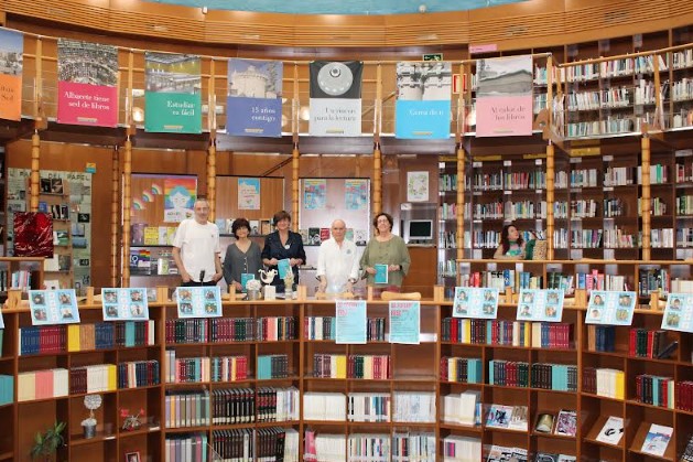 inauguración del festival Oh Poetry! Fest en la Biblioteca de los Depósitos del Sol.