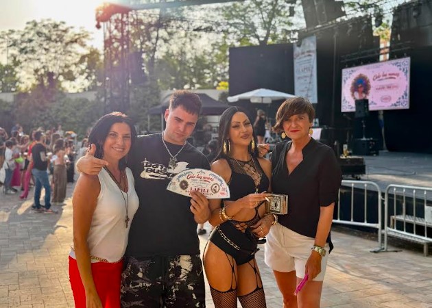 Actuación artística en el festival ‘Odo las Nenas’ de Albacete.