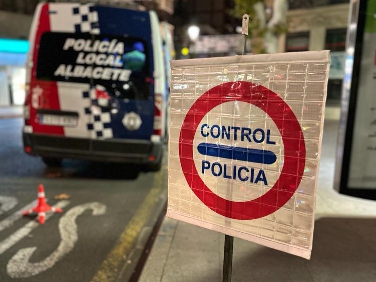Control de alcoholemia preventivo de la Policía Local de Albacete.
