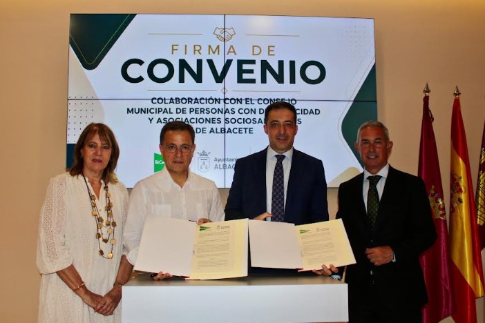 Foto.Convenio Corte Inglés