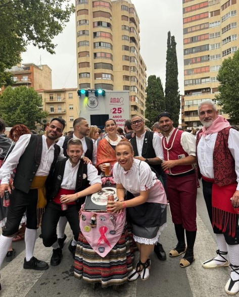 personas en la cabalgata de la feria de albacete