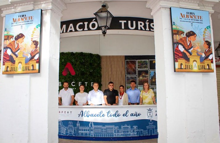 Foto.Visita Ventanilla Atención al Feriante 2026