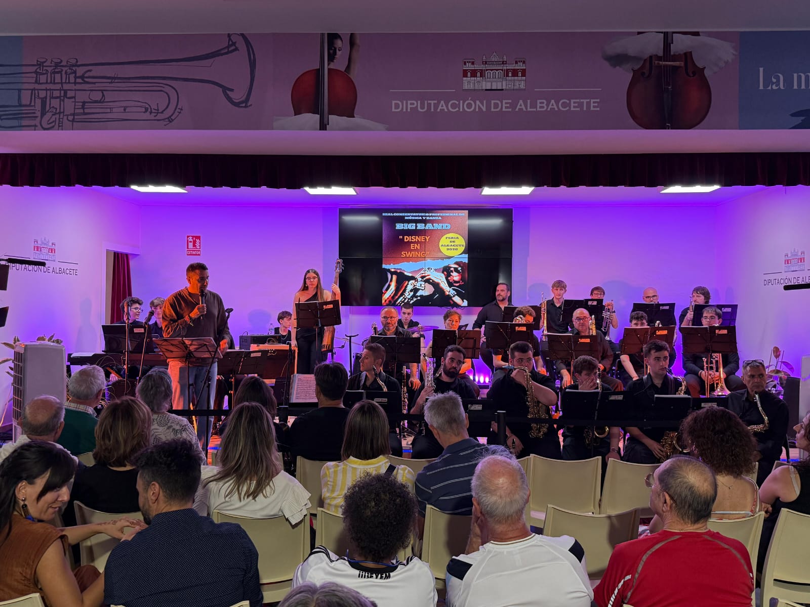Big Band II en el stand de la dipuacion de albacete
