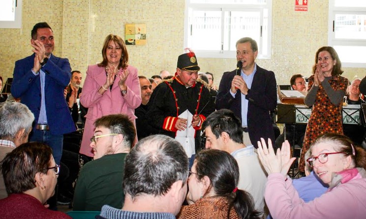 alcalde manuel serrano en asprona