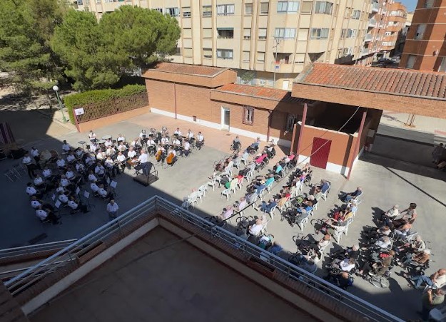 banda sinfonica municipal en la residencia de san anton