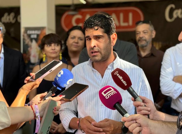 El diputado del Área Social participa en lo ... rios de CAMALI a beneficio de ADACE