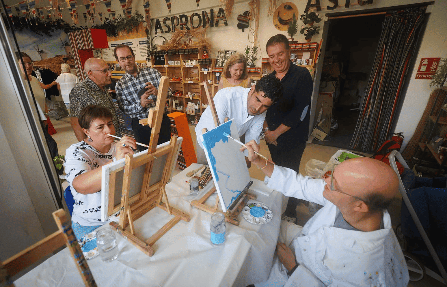 visita santi cabañero stand feria de asprona