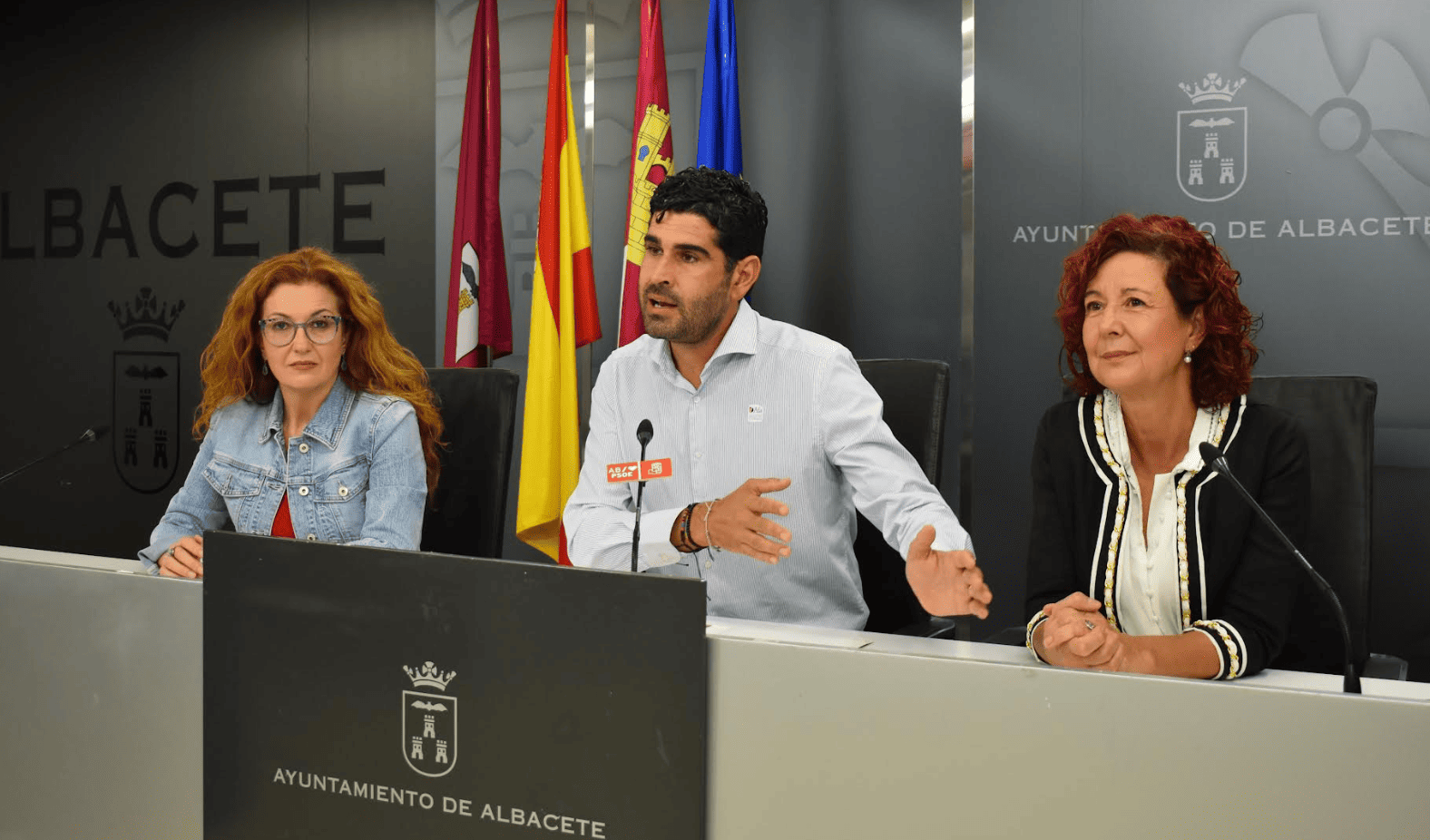 José González, Juani García y Marisa Sánchez Cerro durante la rueda de prensa de balance de la Feria de Albacete 2026.