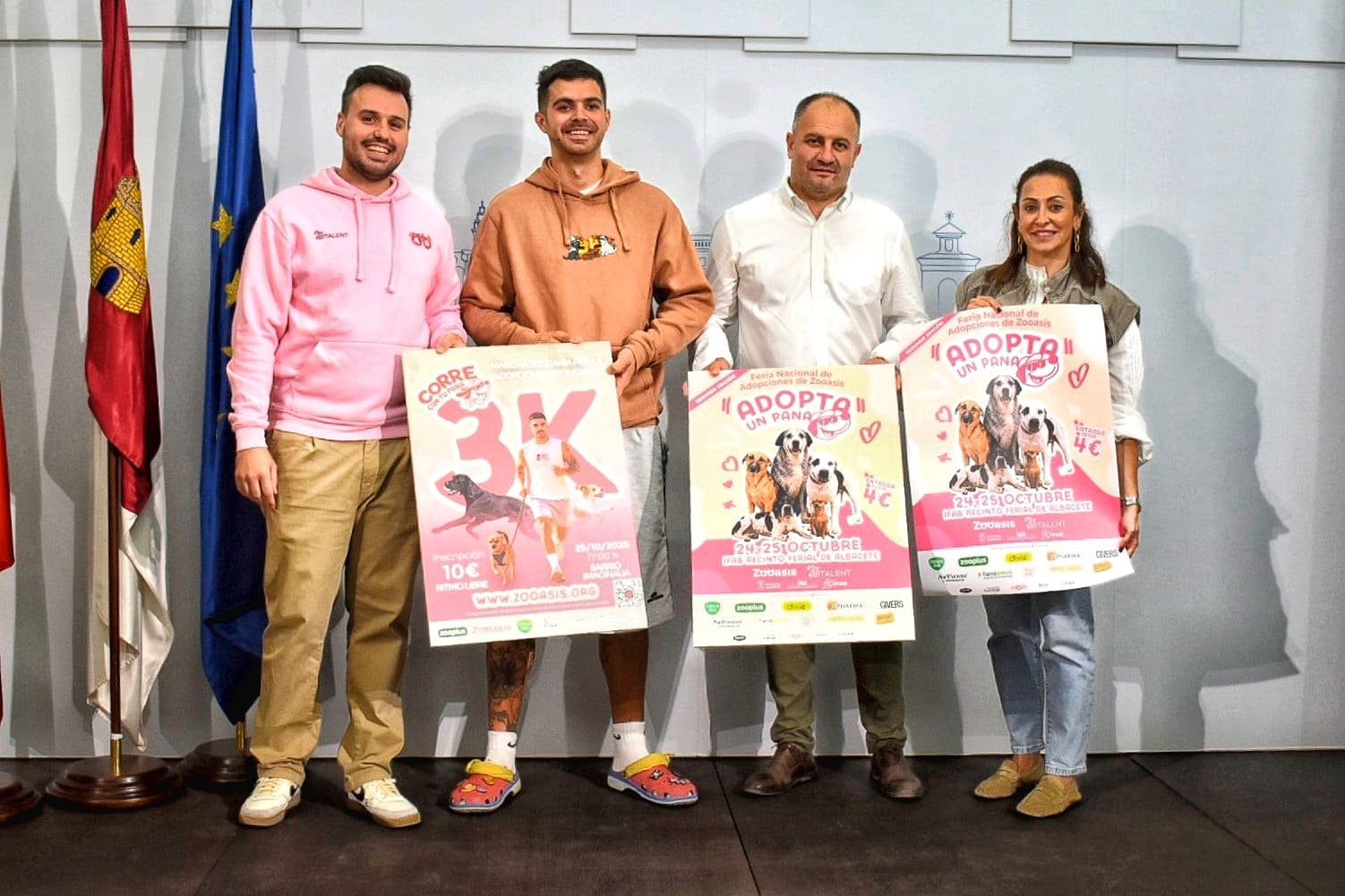 El diputado de Medio Ambiente participa en la presentación de la II Feria de Adopciones Pet Friendly (2) (1)