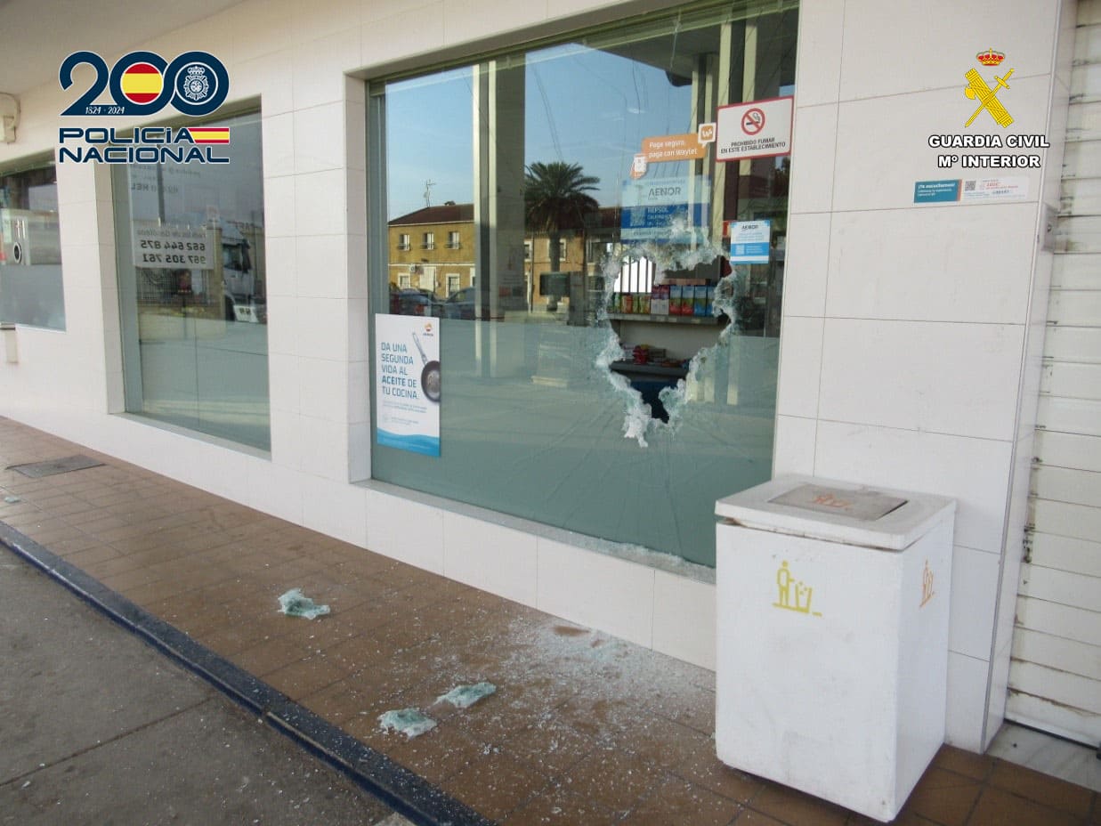 butron en gasolinera de isso guardia civil albacete