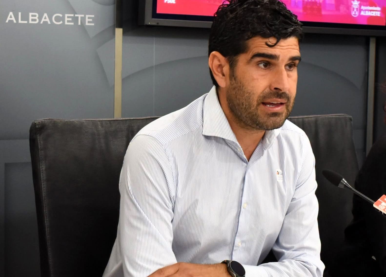 José González r de prensa (1)