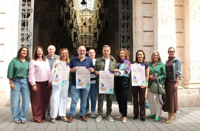Foto.Presentación 'Bonos Comercio'