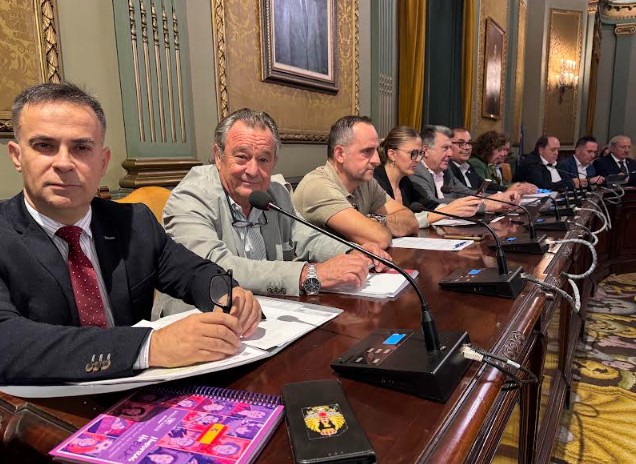 Antonio Martínez Alcalde durante su intervención en el pleno del Grupo Popular en la Diputación de Albacete.