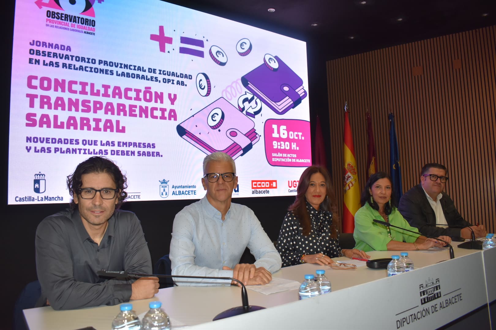 Durante la apertura de la jornada del OPI (3) (1)