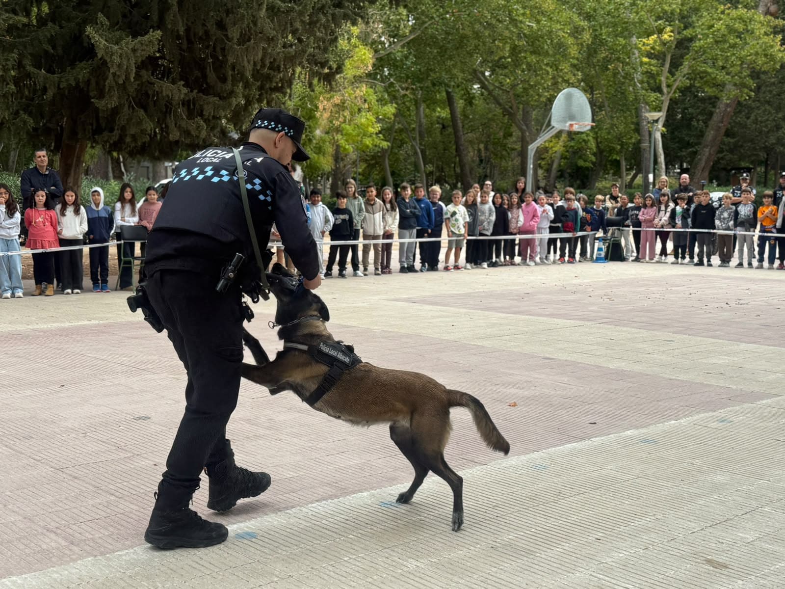 Foto.Presentación nueva Unidad Canina Policía Local Albacete (1) (1)