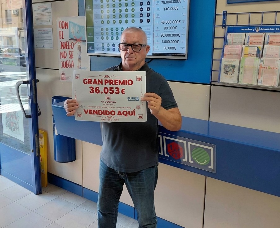 Administración número 2 de Hellín en la calle Antonio López del Oro.....